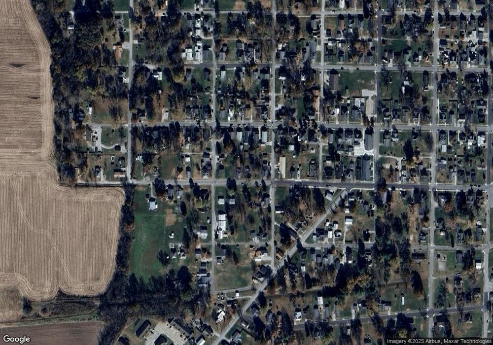 812 W 3rd St, Bicknell, IN 47512 - photo 1