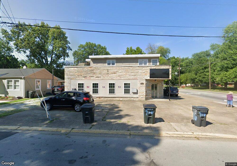 716 Crestview Ct, Jeffersonville, IN 47130 - photo 1