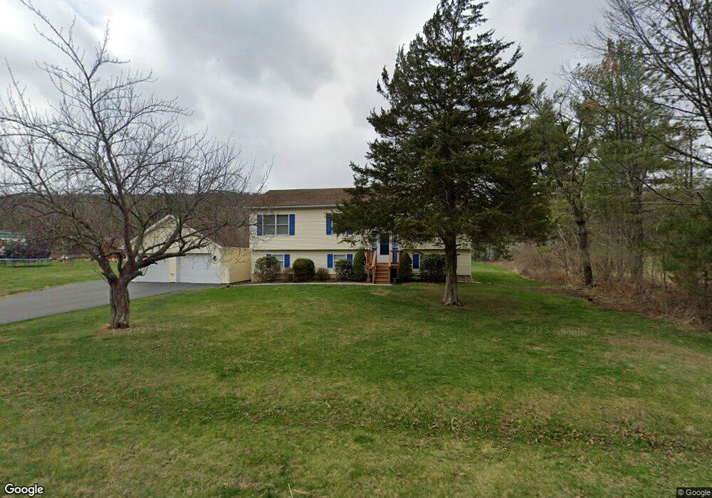 104 Bull Run N, Milford, PA 18337 - photo 1