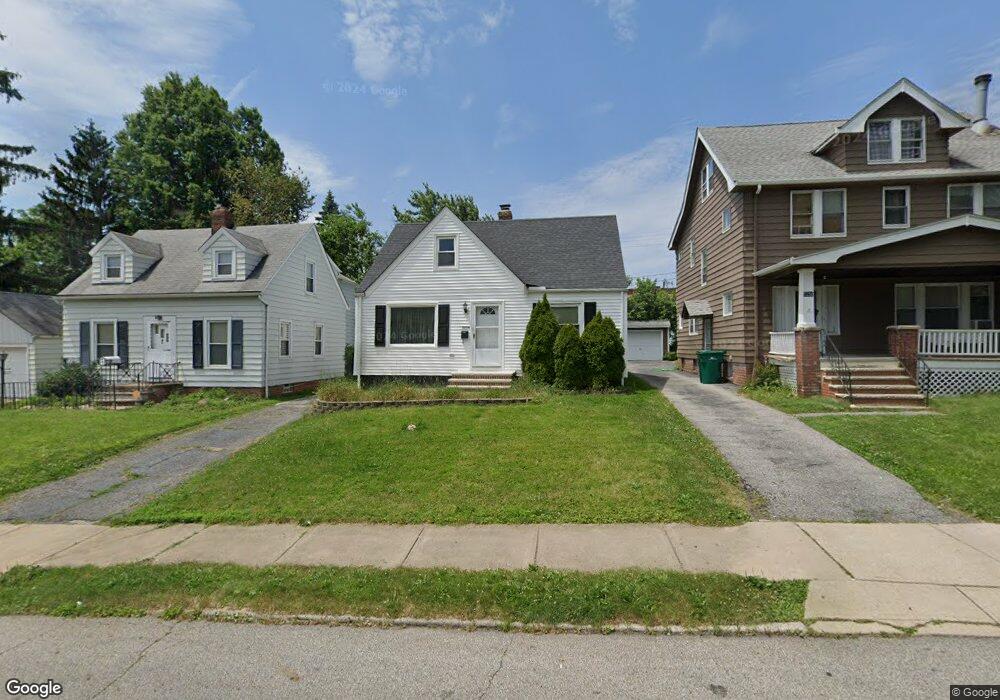 5254 Joseph St, Maple Heights, OH 44137 - photo 1