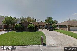 32 Devereaux Dr, Destrehan, LA 70047