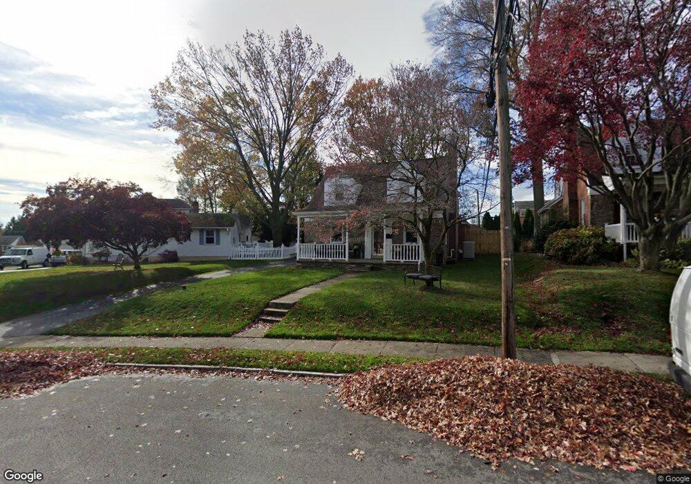 956 Sara Dr, Springfield, PA 19064 - photo 1