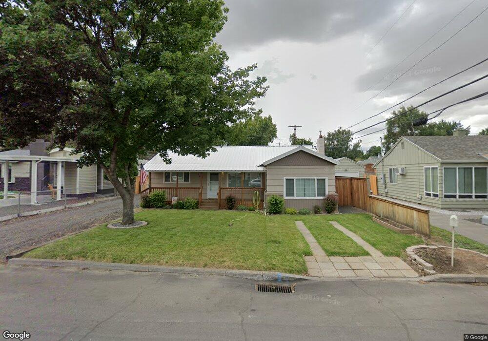 3016 SW Isaac Ave, Pendleton, OR 97801 - photo 1