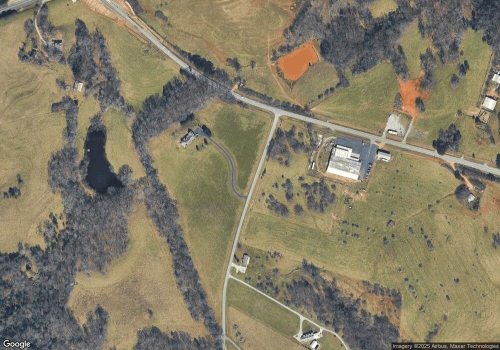 705 Twin River Orchard Rd, Demorest, GA 30535 - photo 1