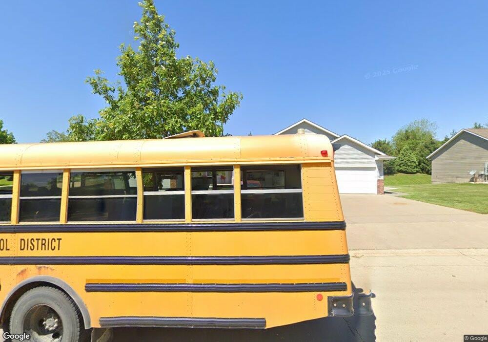 3418 Banar Dr SW, Cedar Rapids, IA 52404 - photo 1