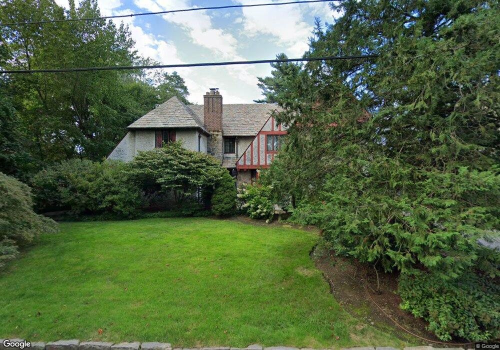 19 Chedworth Rd, Scarsdale, NY 10583 - photo 1