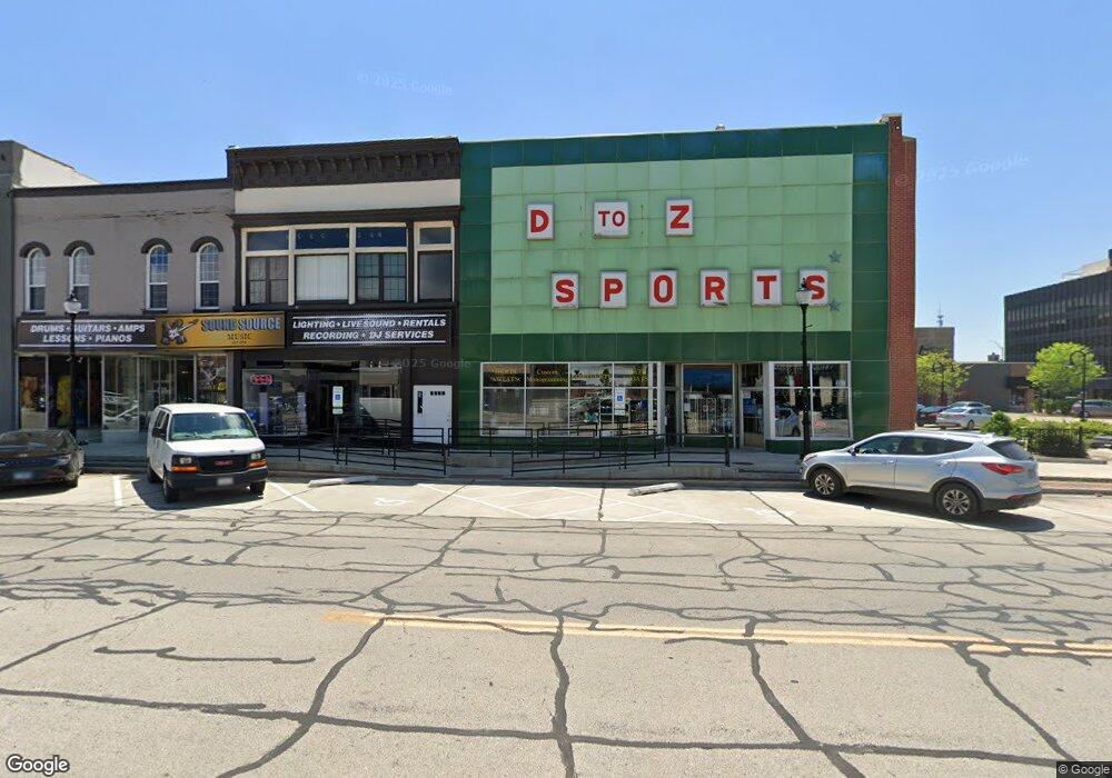 1611 Broadway Ave, Mattoon, IL 61938 - photo 1