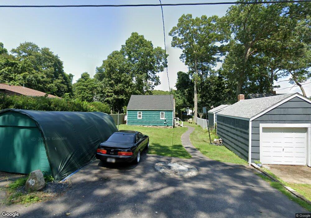 40 Willow St, Tiverton, RI 02878 - photo 1