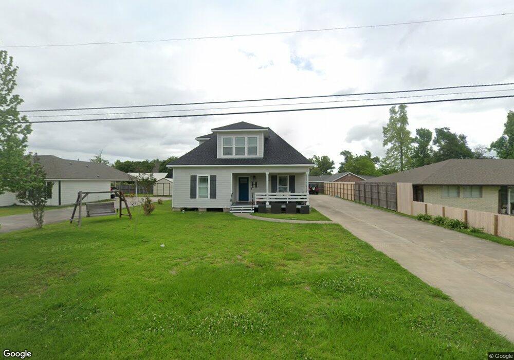 2710 Edgewood Ln, Lake Charles, LA 70605 - photo 1