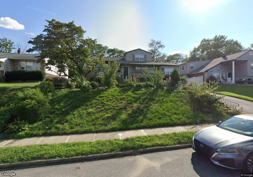 356 Robinson Dr, Broomall, PA 19008 - photo 1