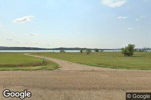 201 S 1st St, Oacoma, SD 57365