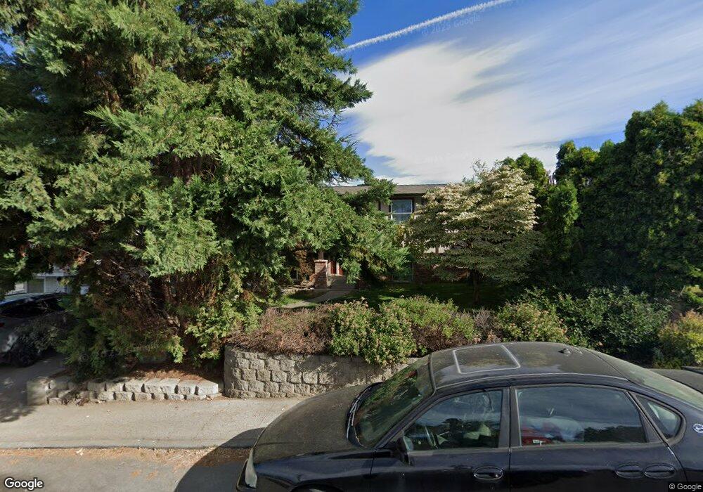 239 6th St NE, East Wenatchee, WA 98802 - photo 1