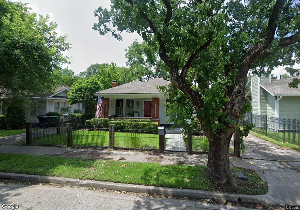 1129 E 16th St, Houston, TX 77009 - photo 1