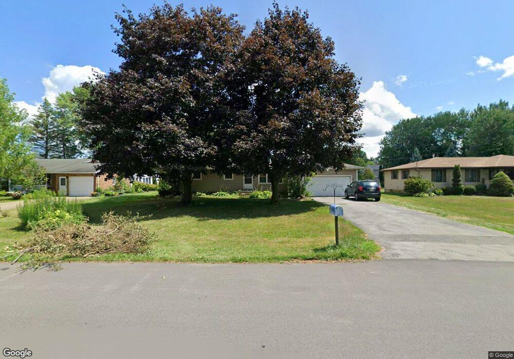 7271 Graydon Dr, North Tonawanda, NY 14120 - photo 1