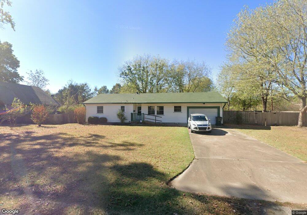 620 S Kern Ave, Okmulgee, OK 74447 - photo 1