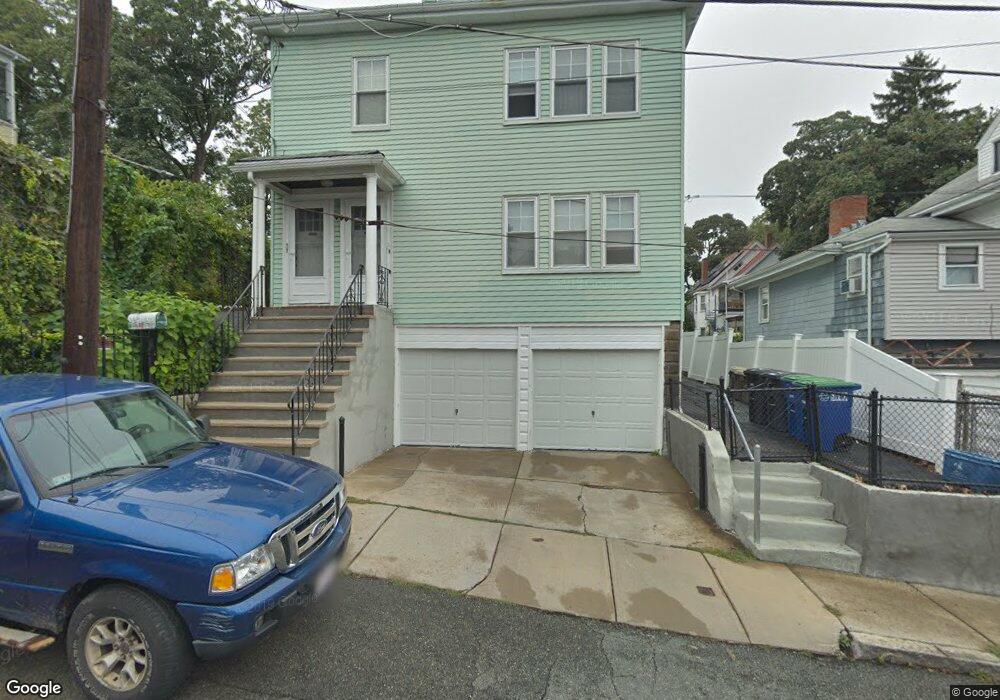 31 Thorpe St, Somerville, MA 02143 - photo 1