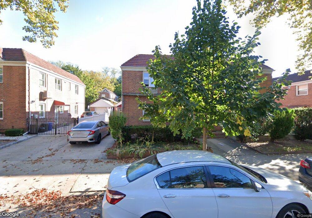 73-23 198 St unit 2, Fresh Meadows, NY 11366 - photo 1