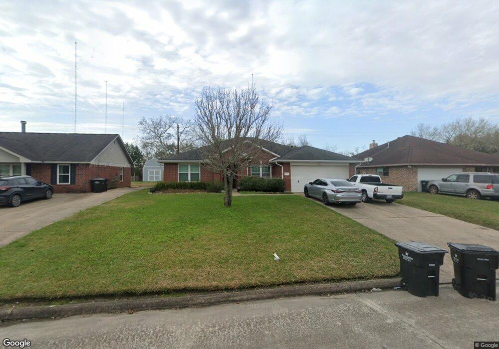 450 Dovedale Ln, Alvin, TX 77511 - photo 1