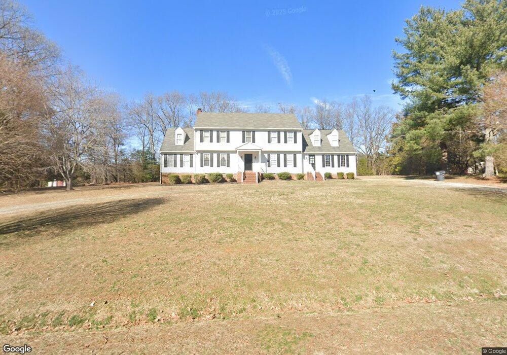 10840 Ramshorn Rd, Midlothian, VA 23113 - photo 1