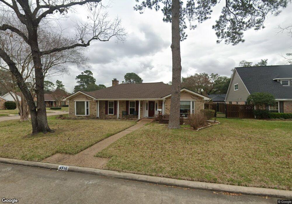4910 Candlecrest Dr, Houston, TX 77018 - photo 1