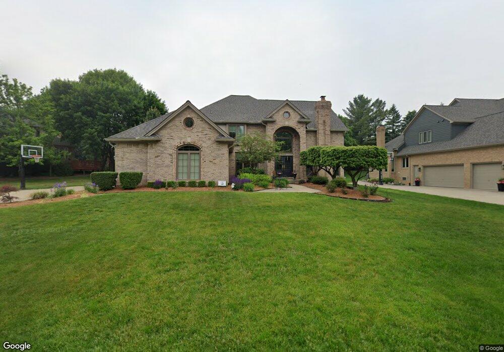 3742 Newcastle Dr, Rochester Hills, MI 48306 - photo 1