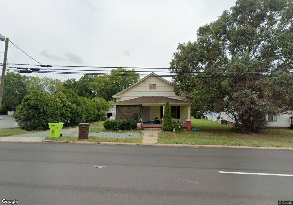 513 N 2nd Ave, Siler City, NC 27344 - photo 1