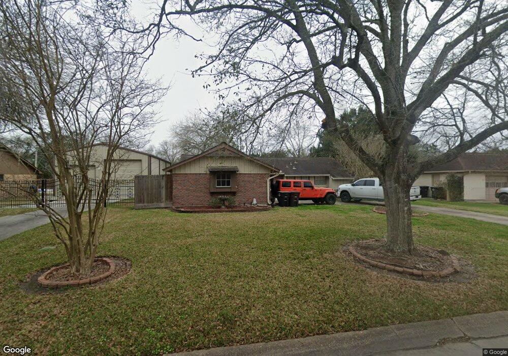 1707 Glenview Dr, Alvin, TX 77511 - photo 1