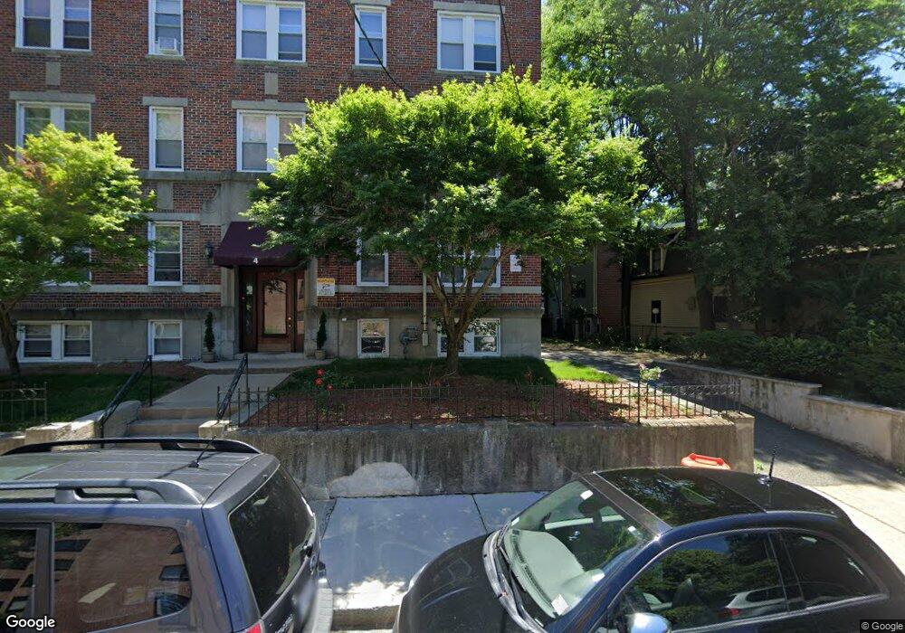 4 Cogswell Ave, Cambridge, MA 02140 - photo 1