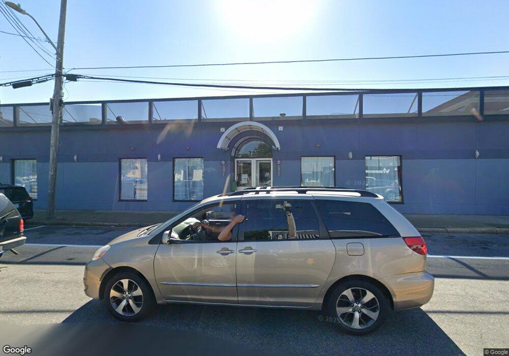 727 Central Ave, Pawtucket, RI 02861 - photo 1