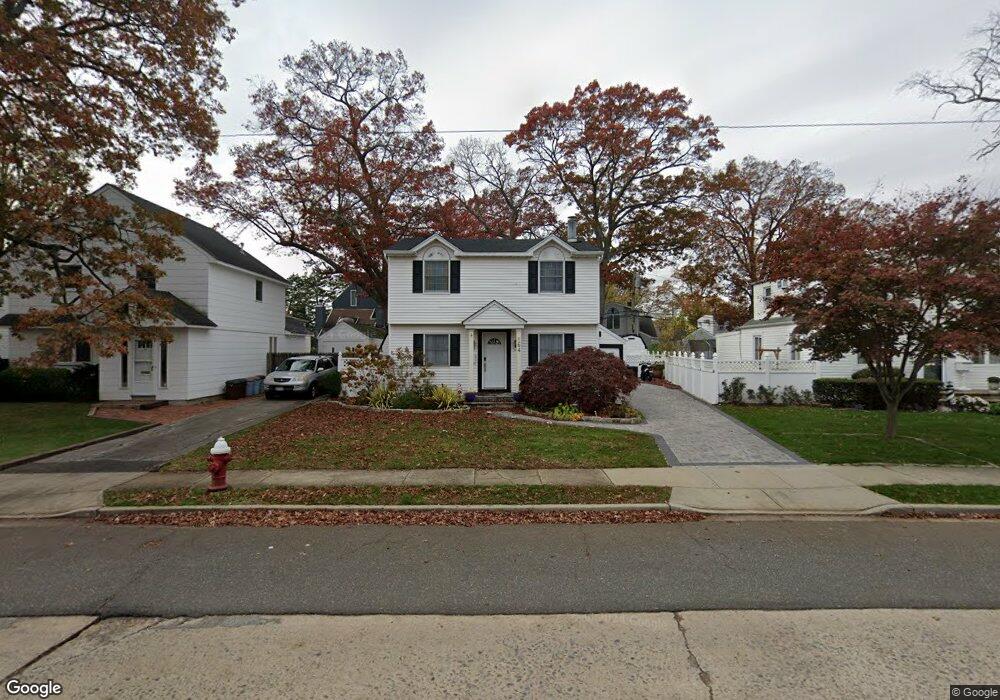 164 Gordon Rd, Valley Stream, NY 11581 - photo 1