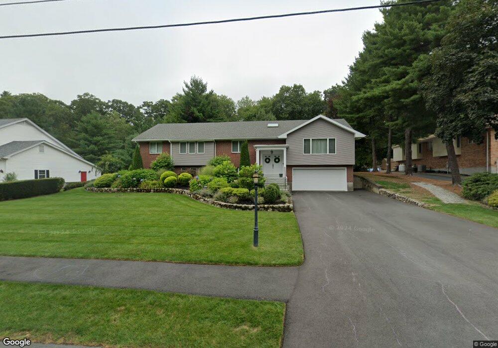 46 Ivy Ln, Waltham, MA 02452 - photo 1