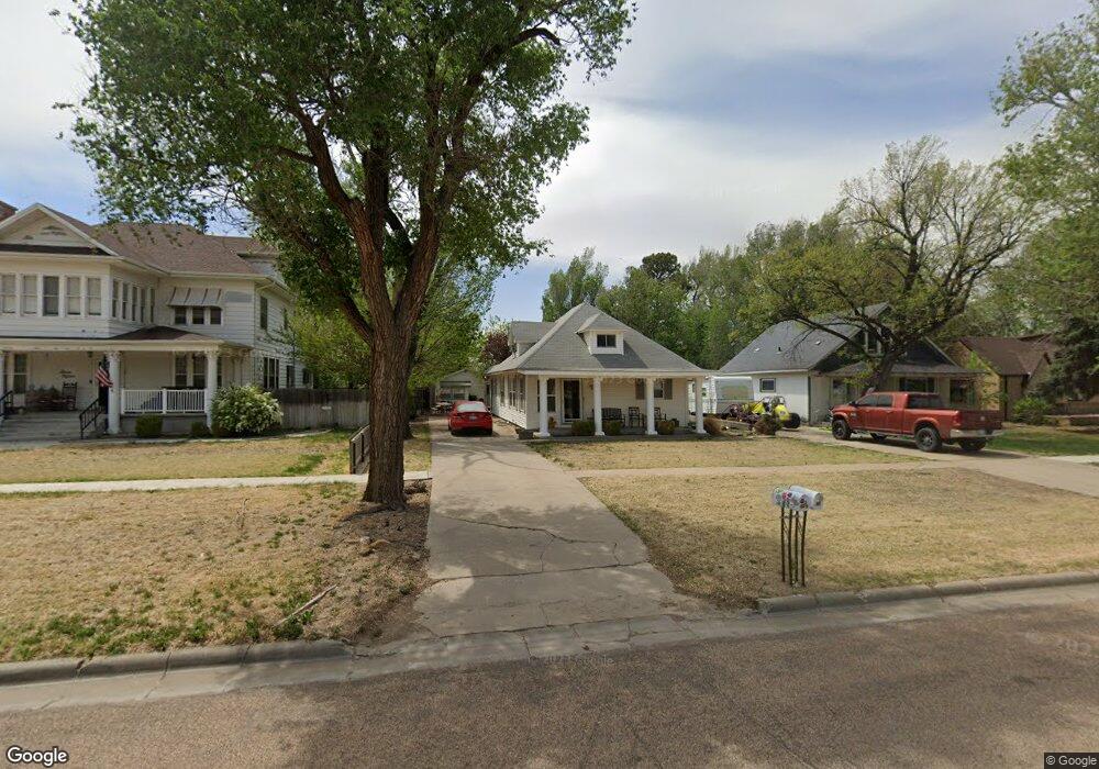711 S Van Buren St, Hugoton, KS 67951 - photo 1