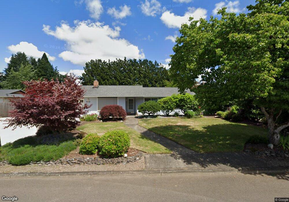 692 N Ash St, Canby, OR 97013 - photo 1