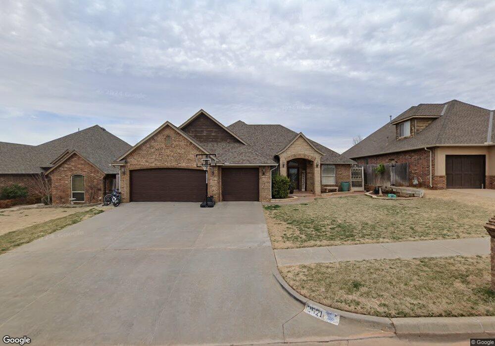 2521 SE 12th St, Moore, OK 73160 - photo 1