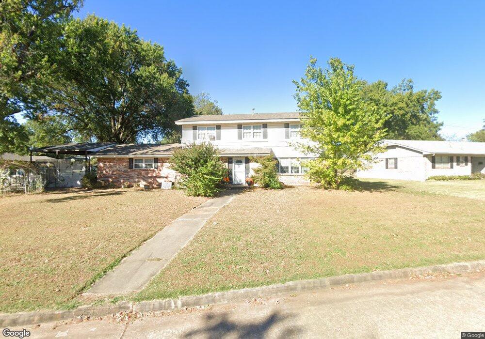 1802 N Oklahoma Ave, Shawnee, OK 74804 - photo 1