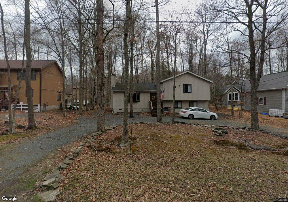 1042 Mountain Top Dr, Lake Ariel, PA 18436 - photo 1