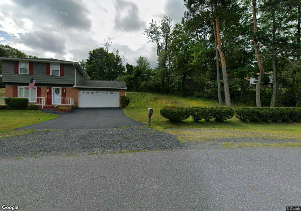 17 Maple St, Ashland, PA 17921 - photo 1