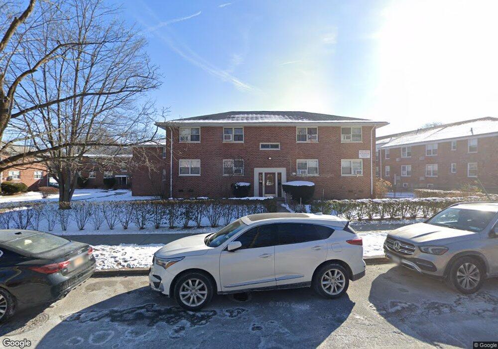 852 Palisade Ave unit 2D, Yonkers, NY 10703 - photo 1