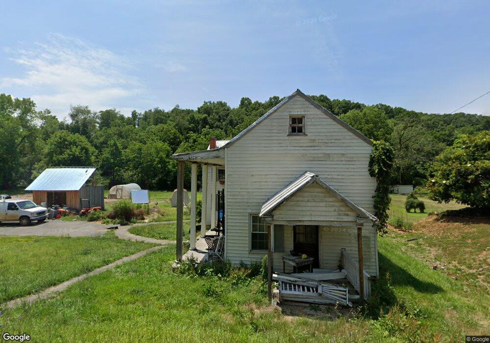 1135 Round Hill Rd, Winchester, VA 22602 - photo 1