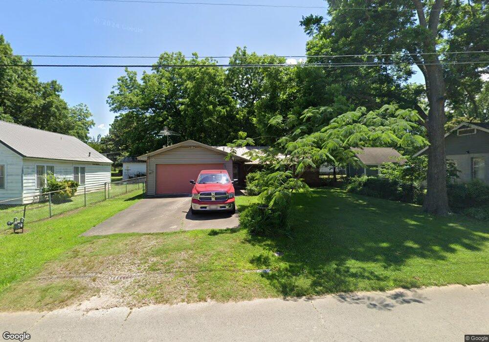 415 Locust Ave, Eufaula, OK 74432 - photo 1