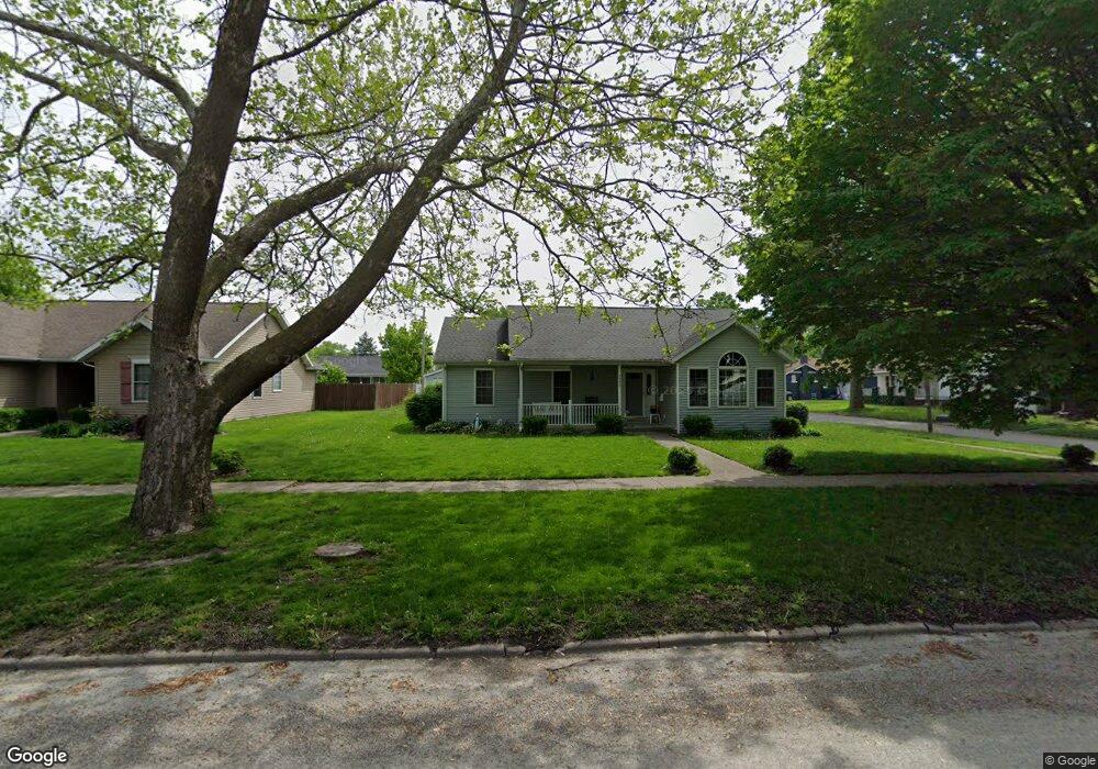 1220 S 17th St, Mattoon, IL 61938 - photo 1