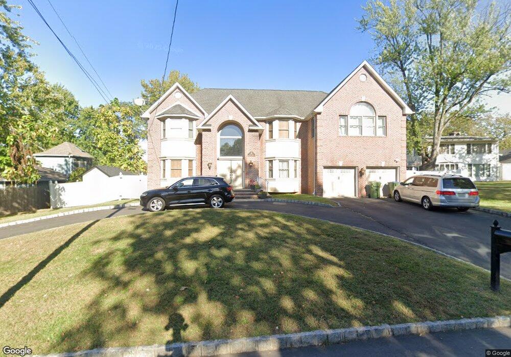 19 Skytop Rd, Edison, NJ 08820 - photo 1