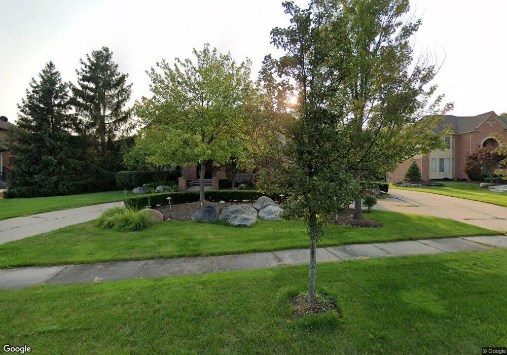 4893 Adams Pointe Ct, Troy, MI 48098 - photo 1