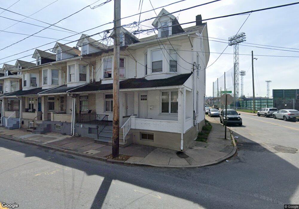 1046 W Wyoming St, Allentown, PA 18103 - photo 1