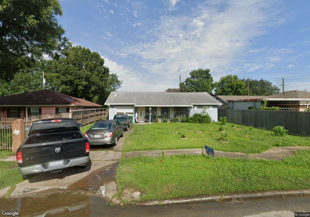 3123 Roe Dr, Houston, TX 77087 - photo 1