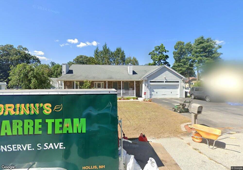 13 Sycamore St, Hudson, NH 03051 - photo 1