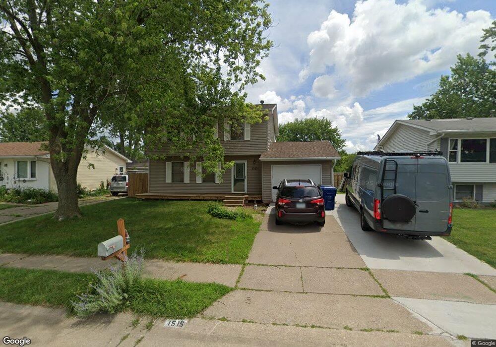 1515 N Stark St, Davenport, IA 52804 - photo 1