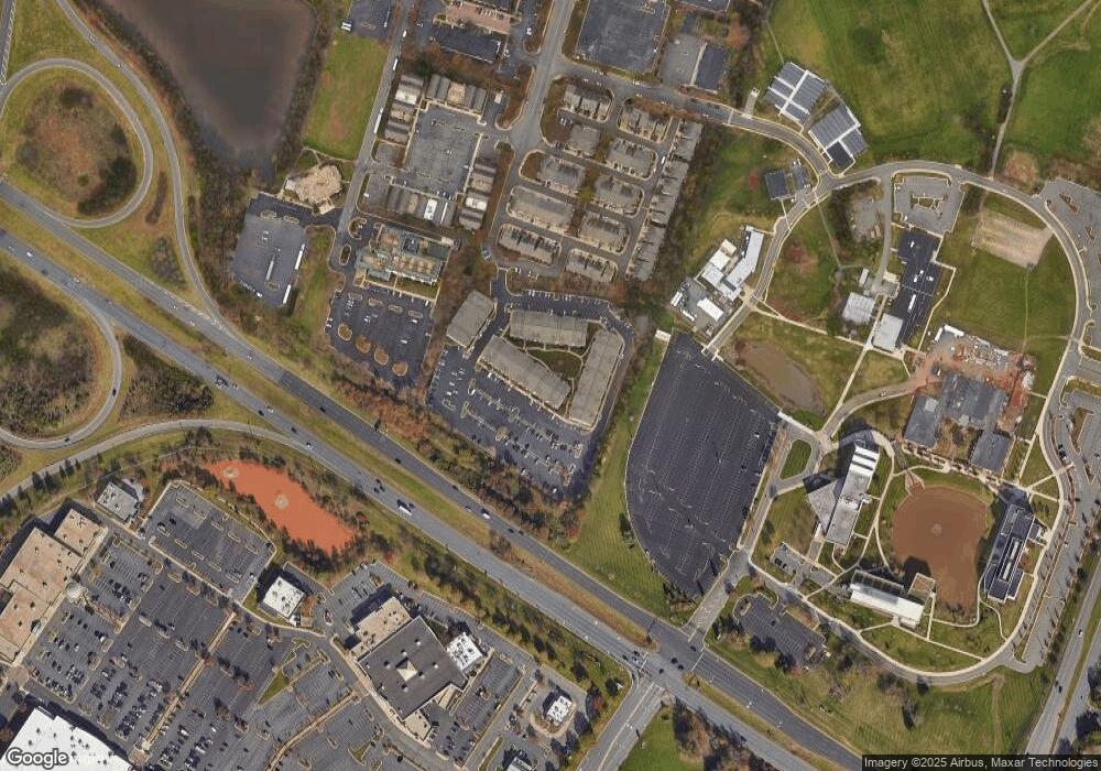 21228 Mcfadden Square unit 408, Sterling, VA 20165 - photo 1