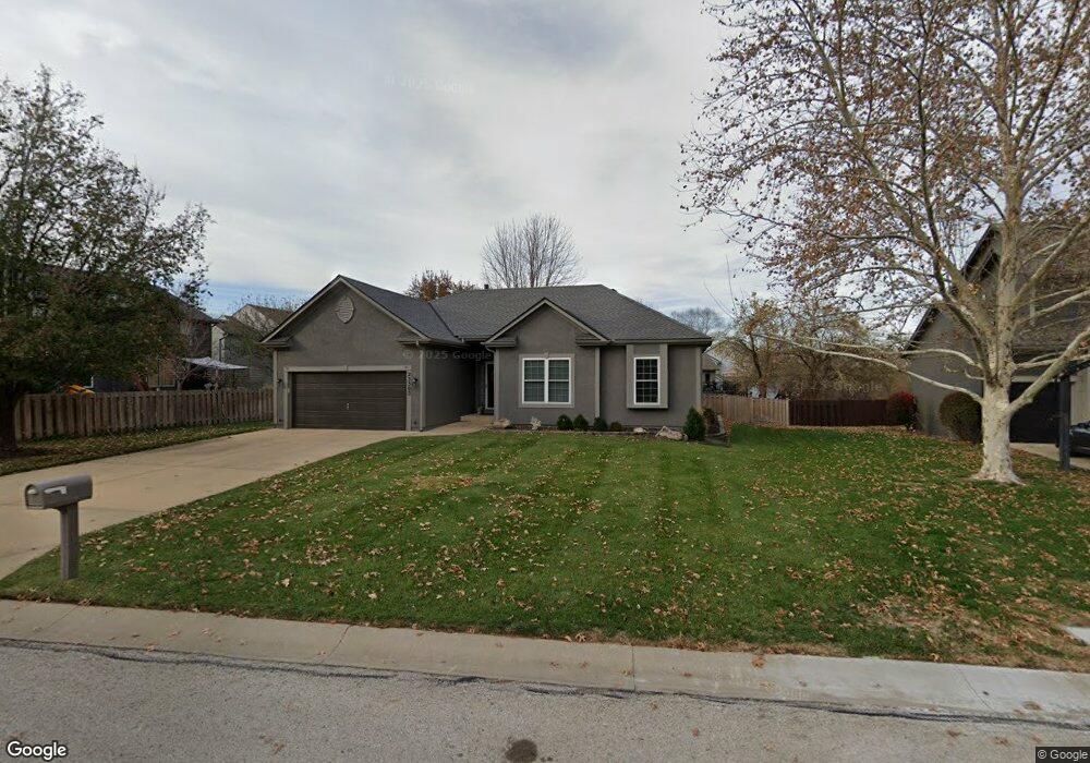 23302 W 45th St, Shawnee, KS 66226 - photo 1