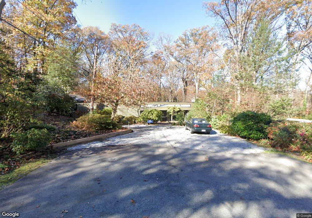 2005 Bedford Ln, Alexandria, VA 22307 - photo 1